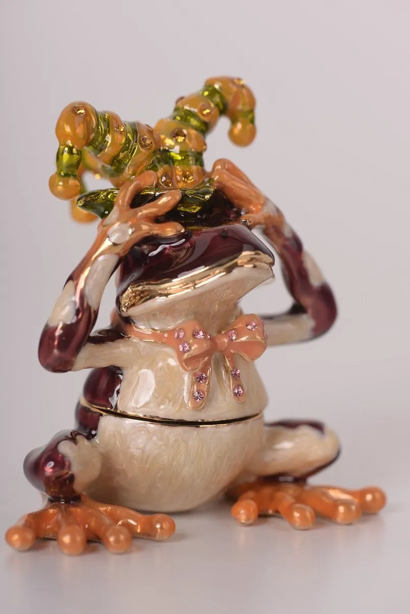 Maroon See No Evil Frog