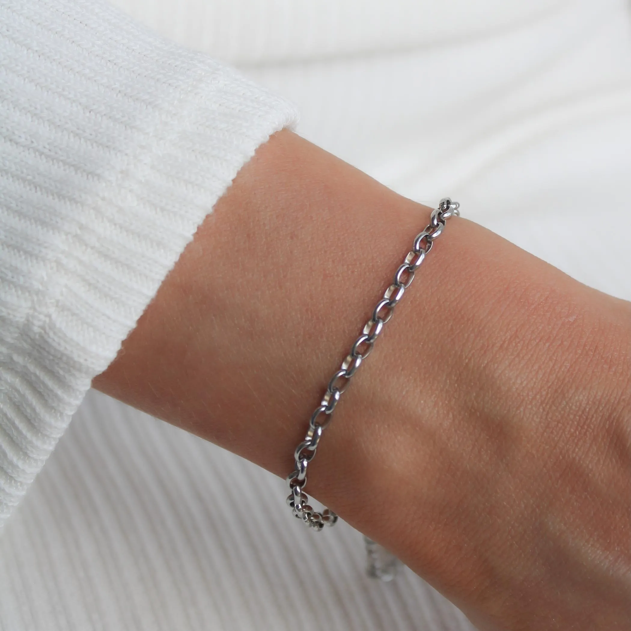 Maya Oval Rolo Chain Bracelet, Silver