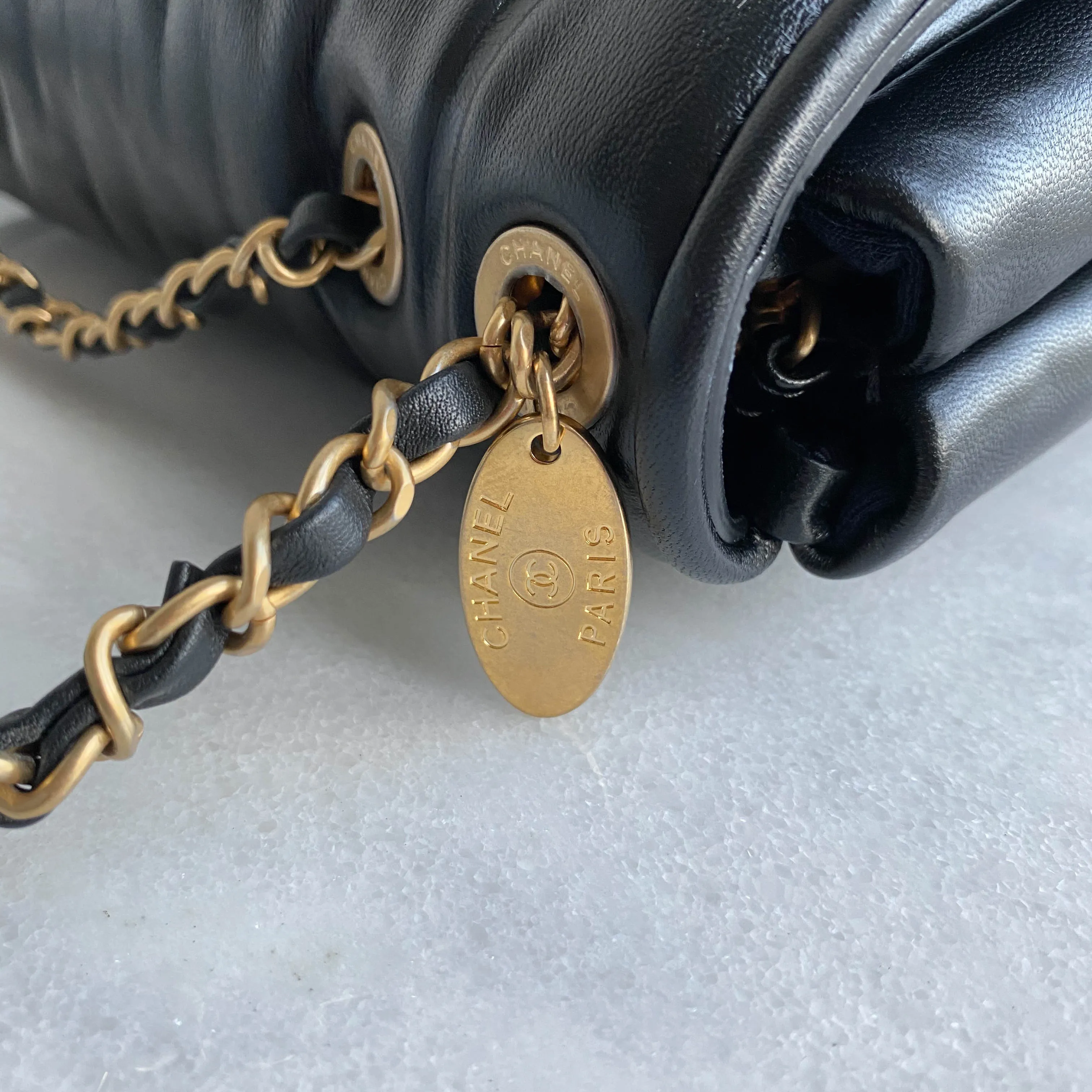 Medium Vintage Puffy Flap Bag in Black Lambskin