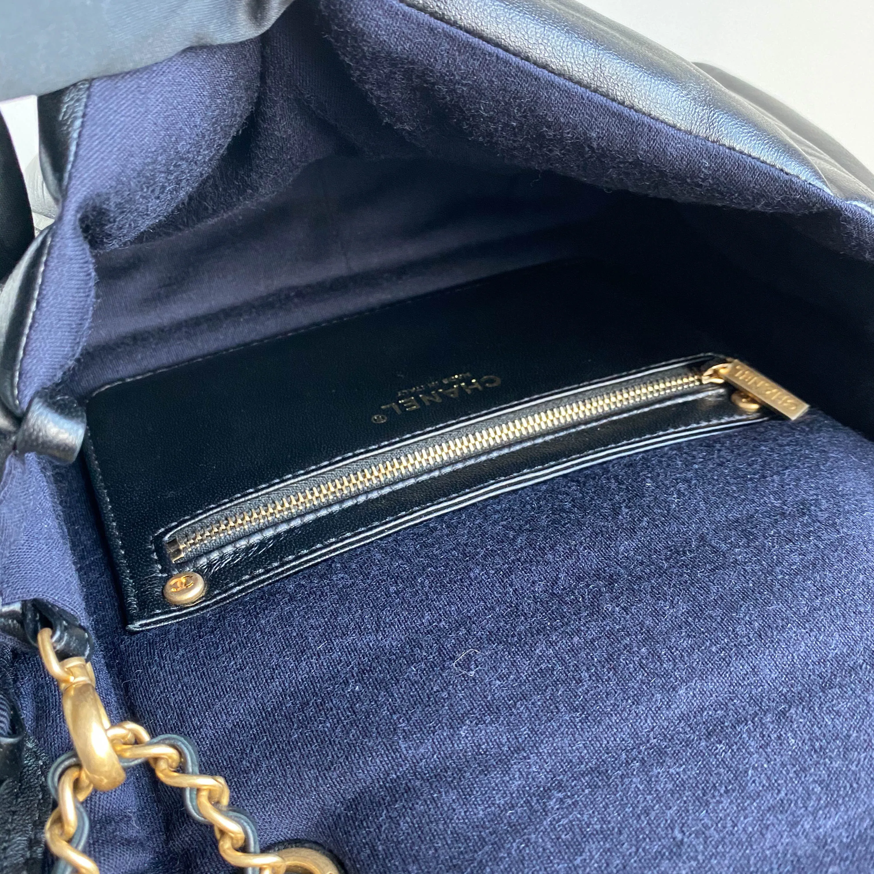 Medium Vintage Puffy Flap Bag in Black Lambskin