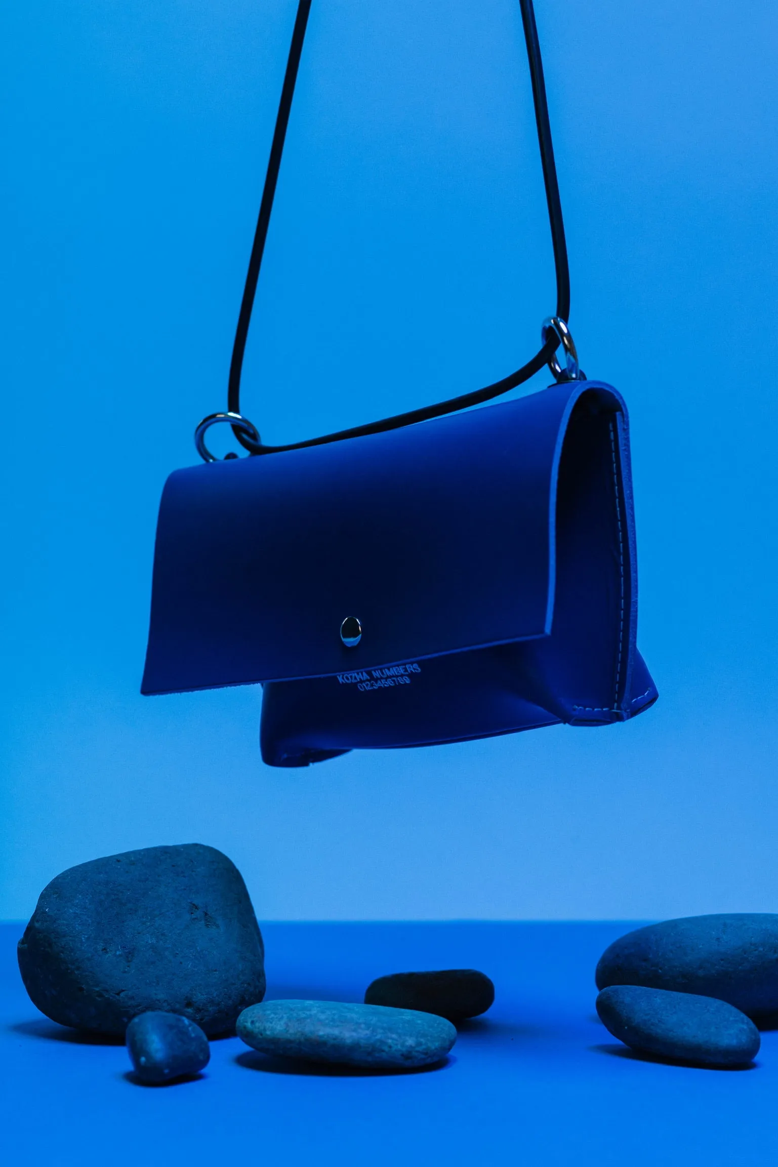 Mini Orbit in Cobalt