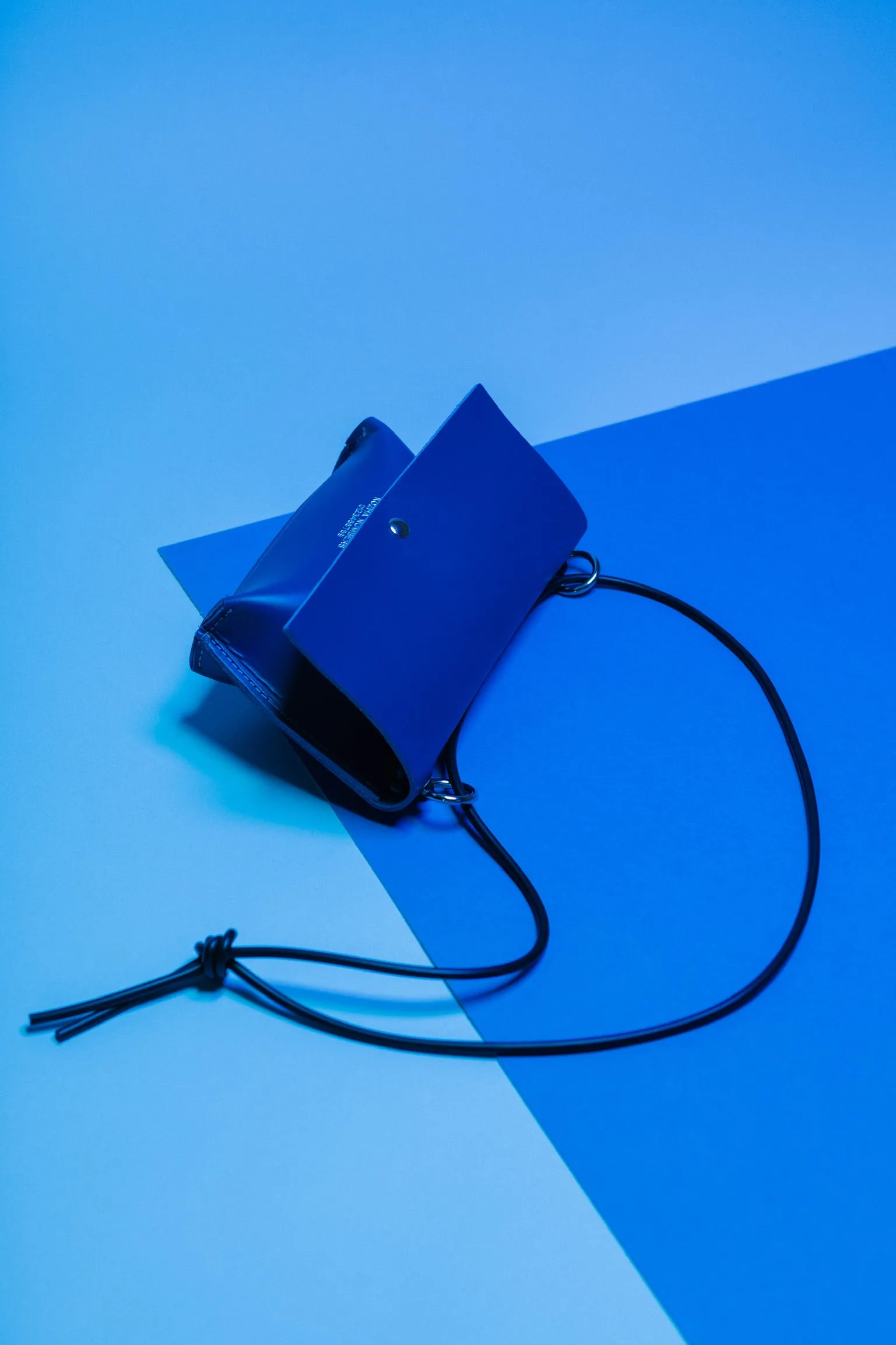 Mini Orbit in Cobalt