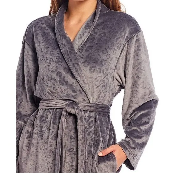 Miss Elaine Micro-Embossed Animal Print Fleece Long Wrap Robe Size  Large XL NWT
