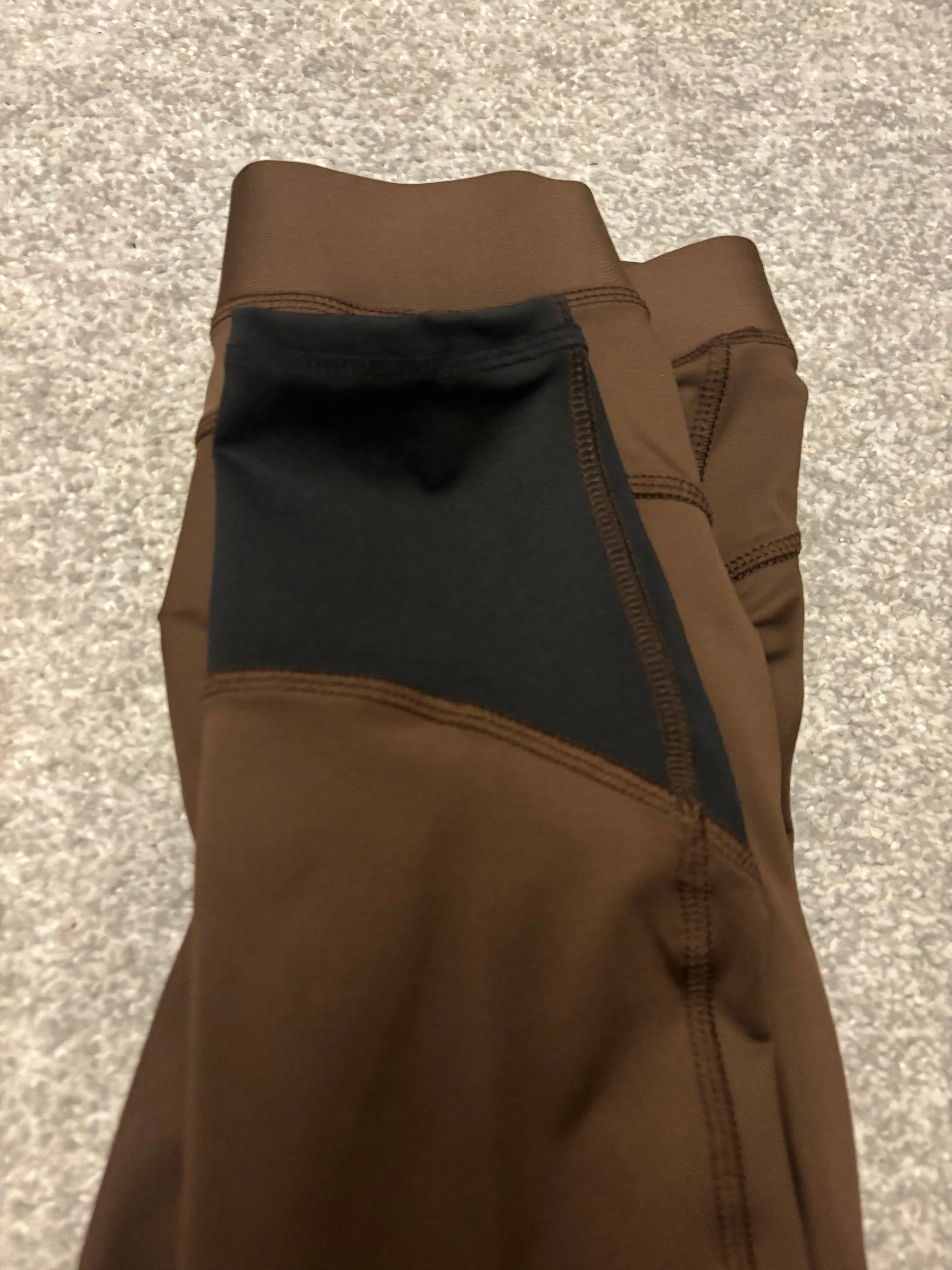 New John Whittaker riding leggings in various colours and sizes ❣️