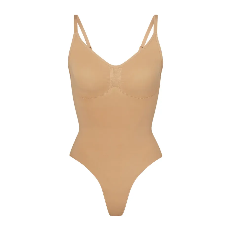 NUDE SEAMLESS SCULPT BODYSUIT