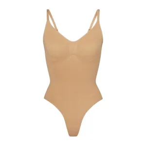 NUDE SEAMLESS SCULPT BODYSUIT