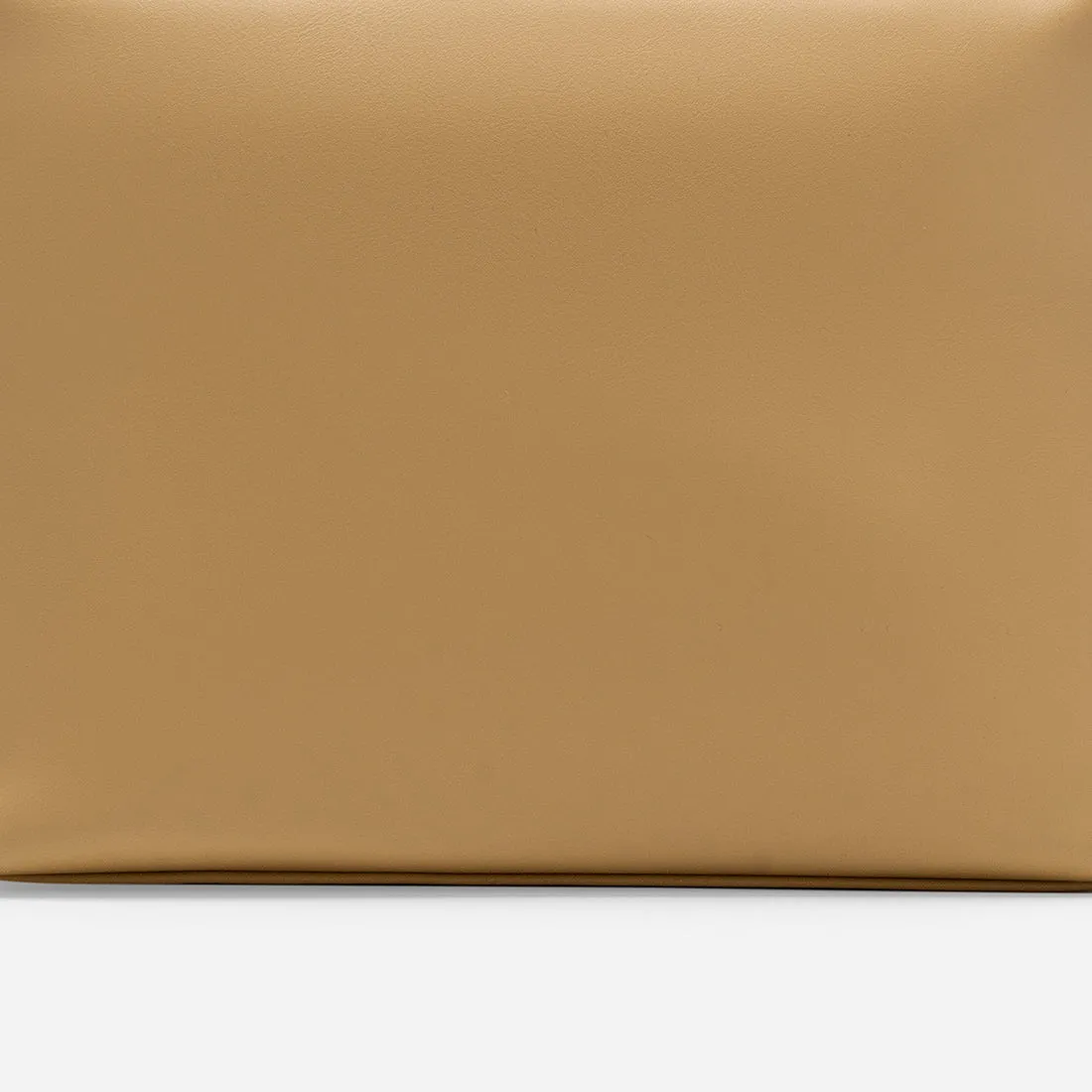 Poppy Medium Shoulder Bag