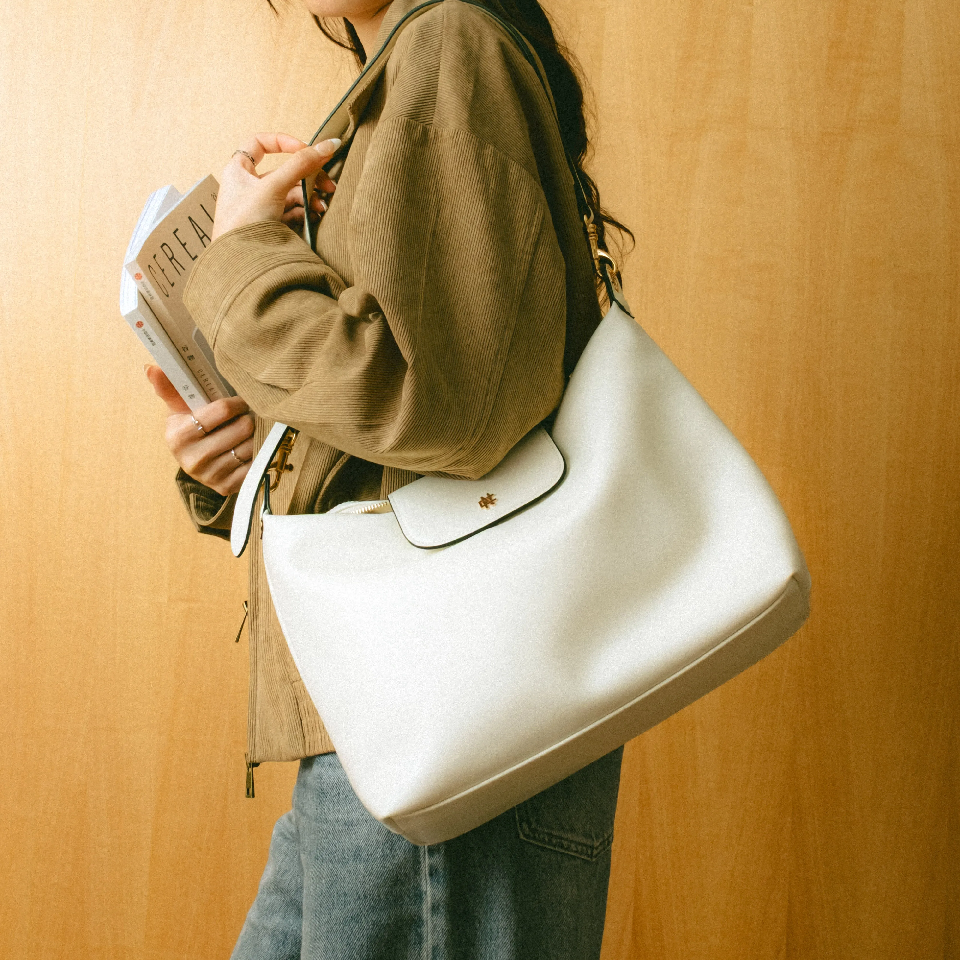 Poppy Medium Shoulder Bag