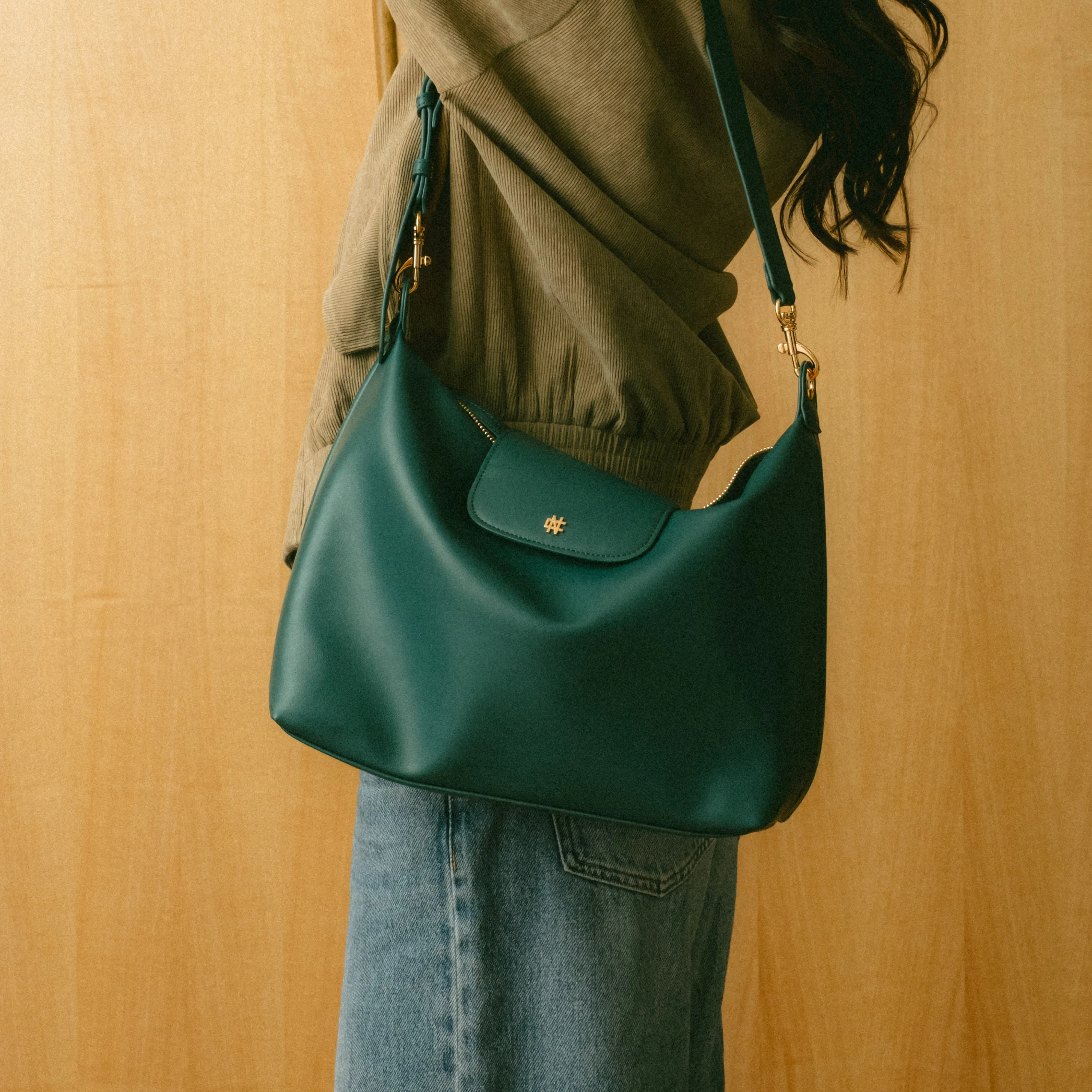 Poppy Medium Shoulder Bag