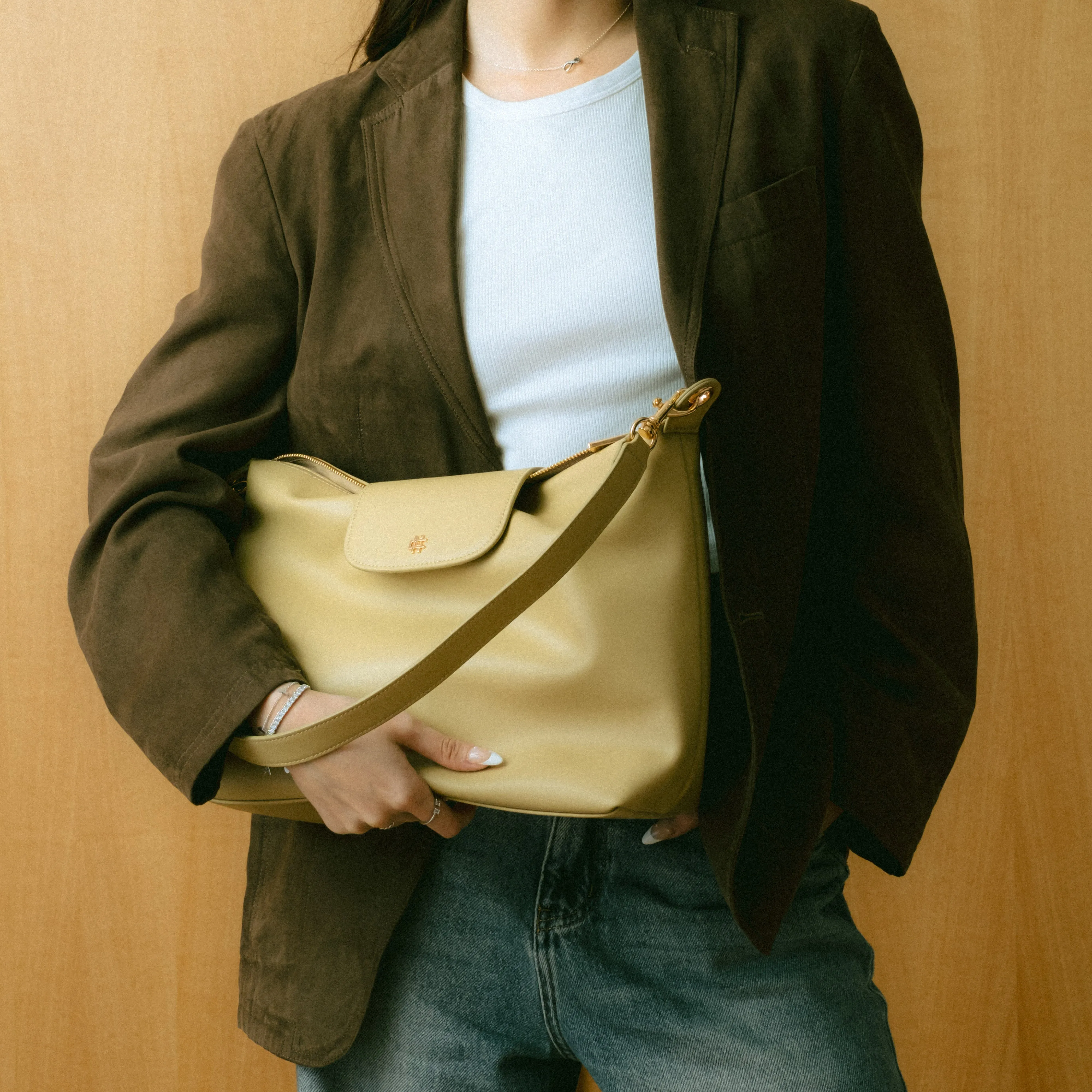 Poppy Medium Shoulder Bag