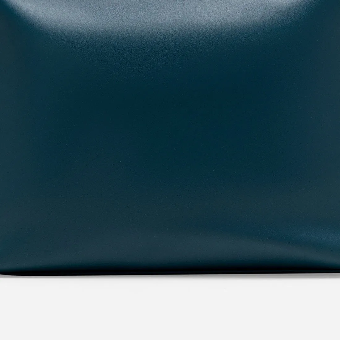 Poppy Medium Shoulder Bag
