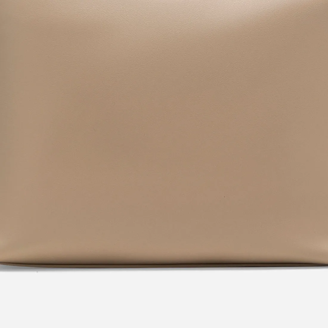 Poppy Medium Shoulder Bag
