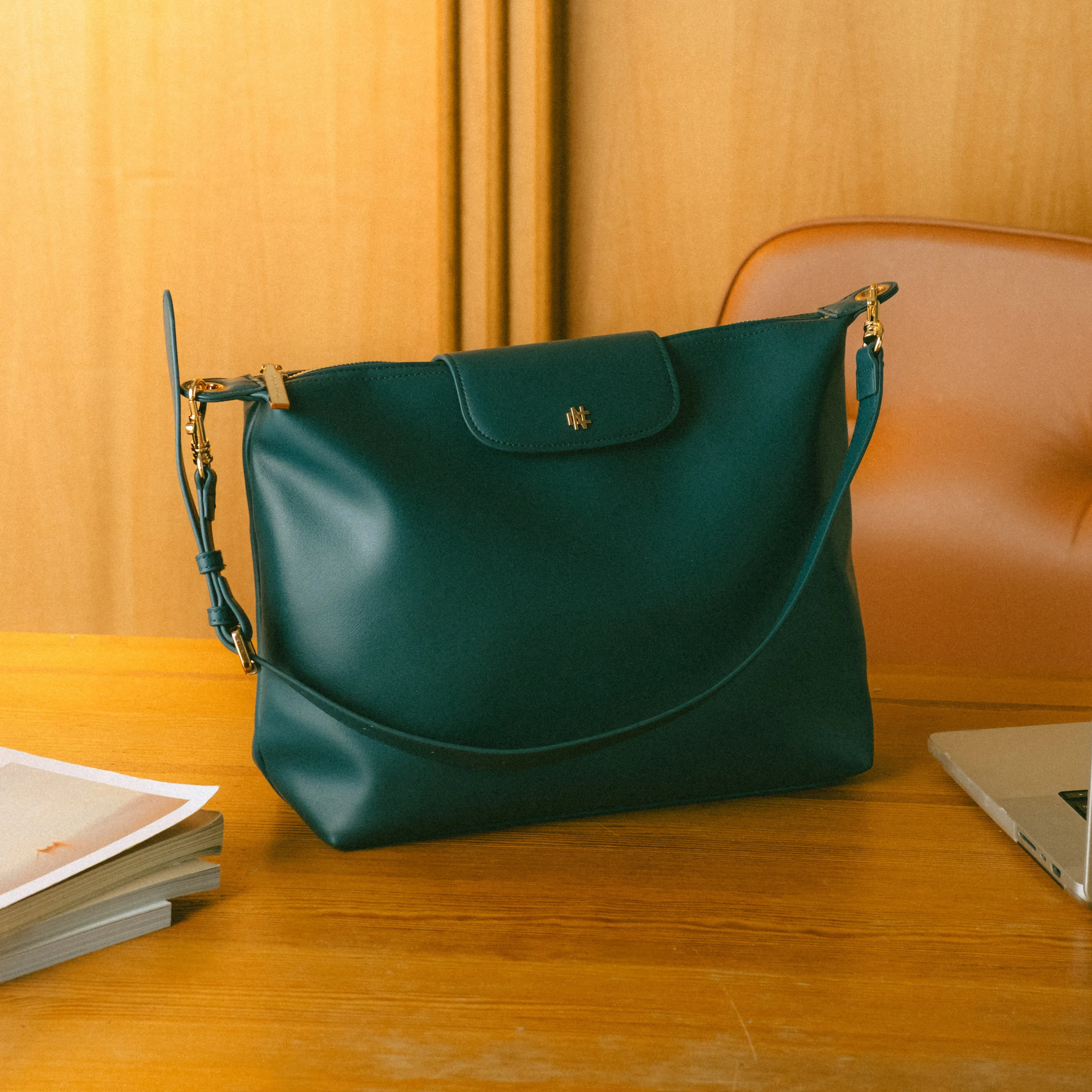 Poppy Medium Shoulder Bag