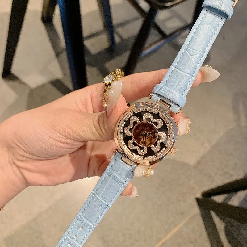 Rotatable Dial Four-Leaf Pattern Women's Watch