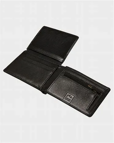 RUSTY Busted Leather Wallet