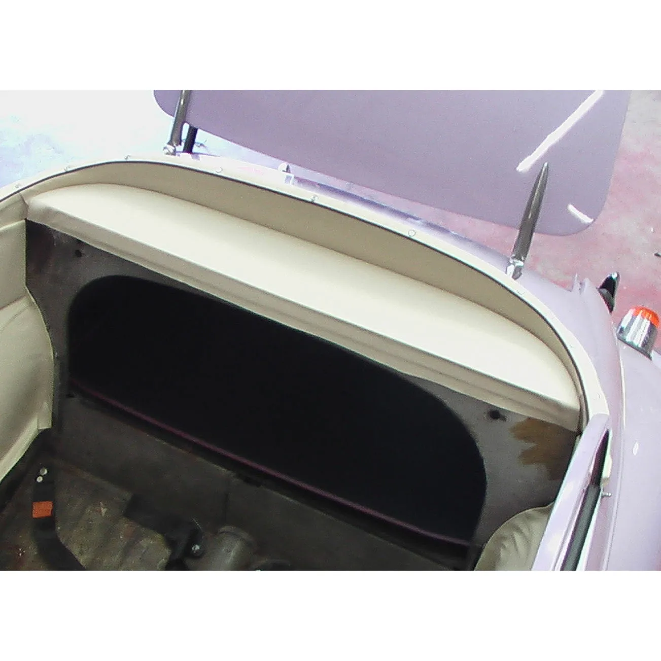 Saloon & Convertible rear parcel tray liner