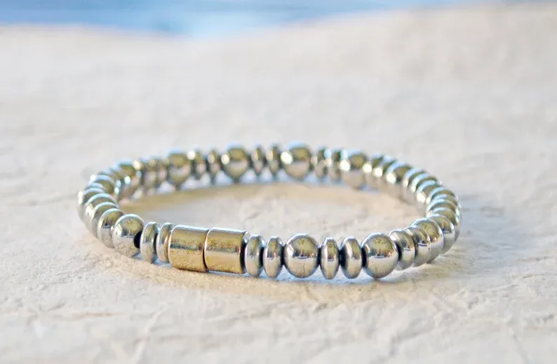 Silver Metallic Magnetic Bracelet for Pain