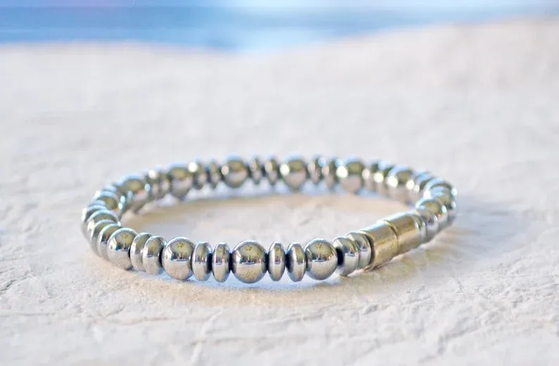 Silver Metallic Magnetic Bracelet for Pain