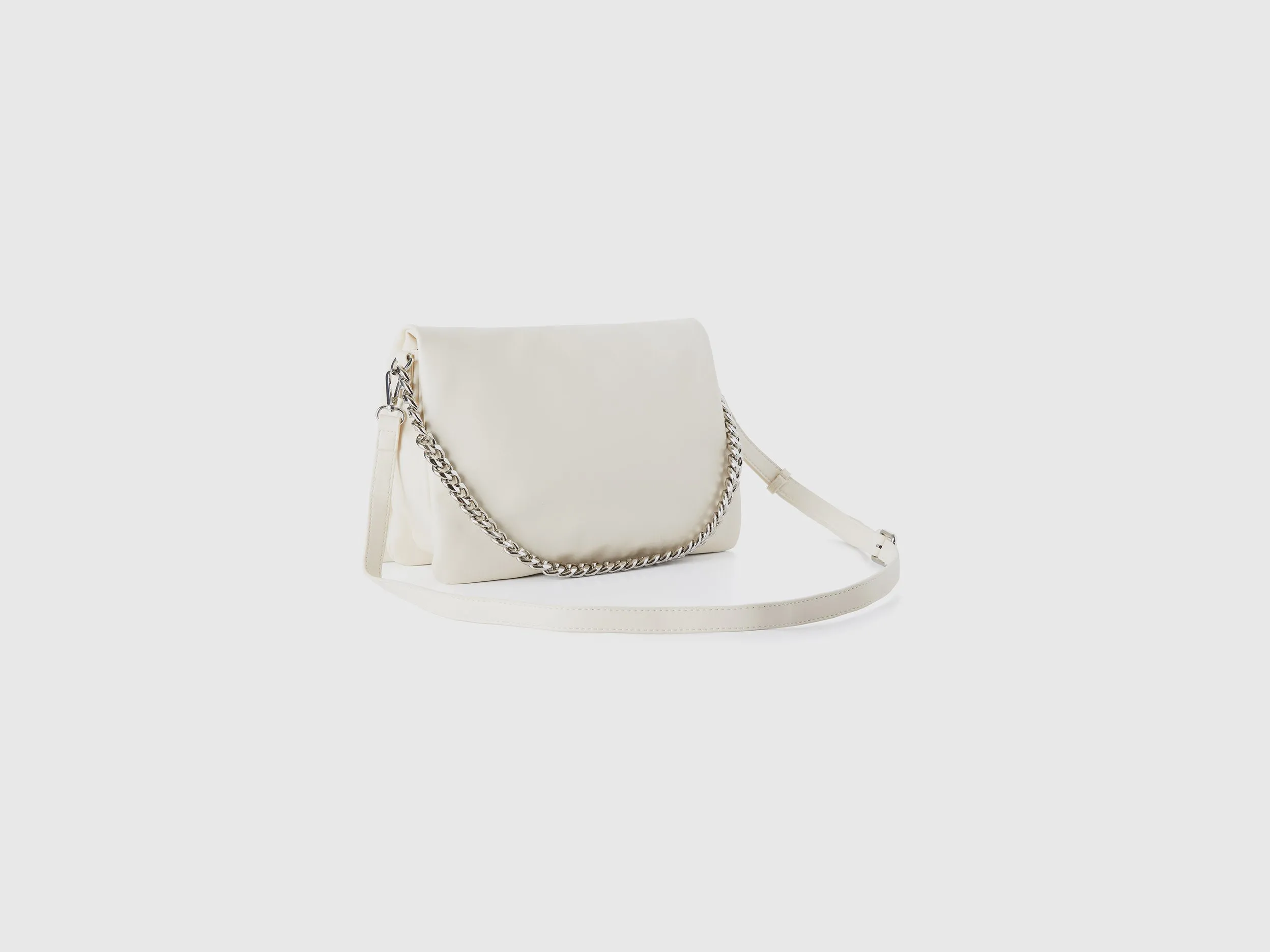 Solid Magnetic Closure Handbag