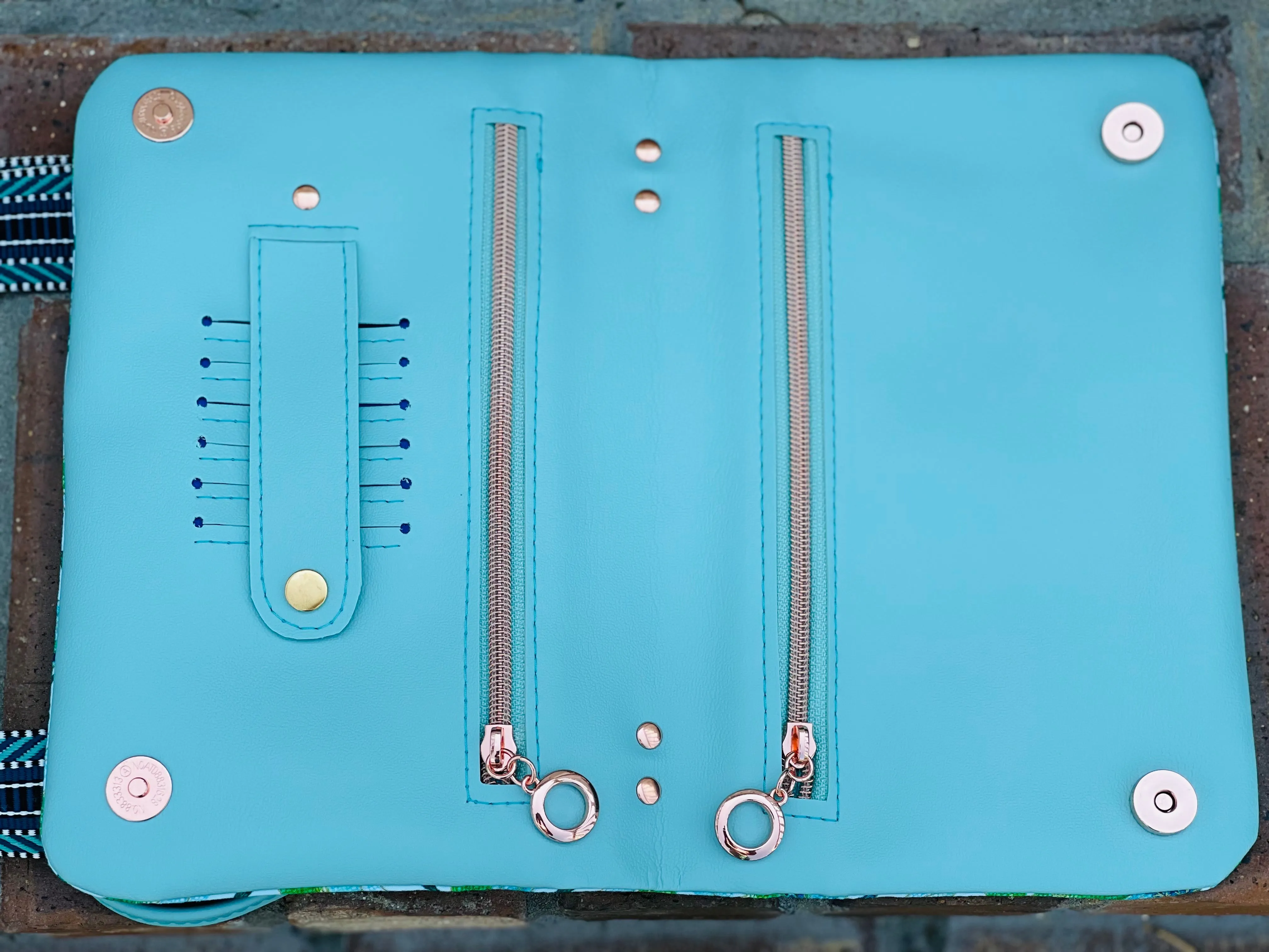 The Bend and Snap Clutch in Dragonfly