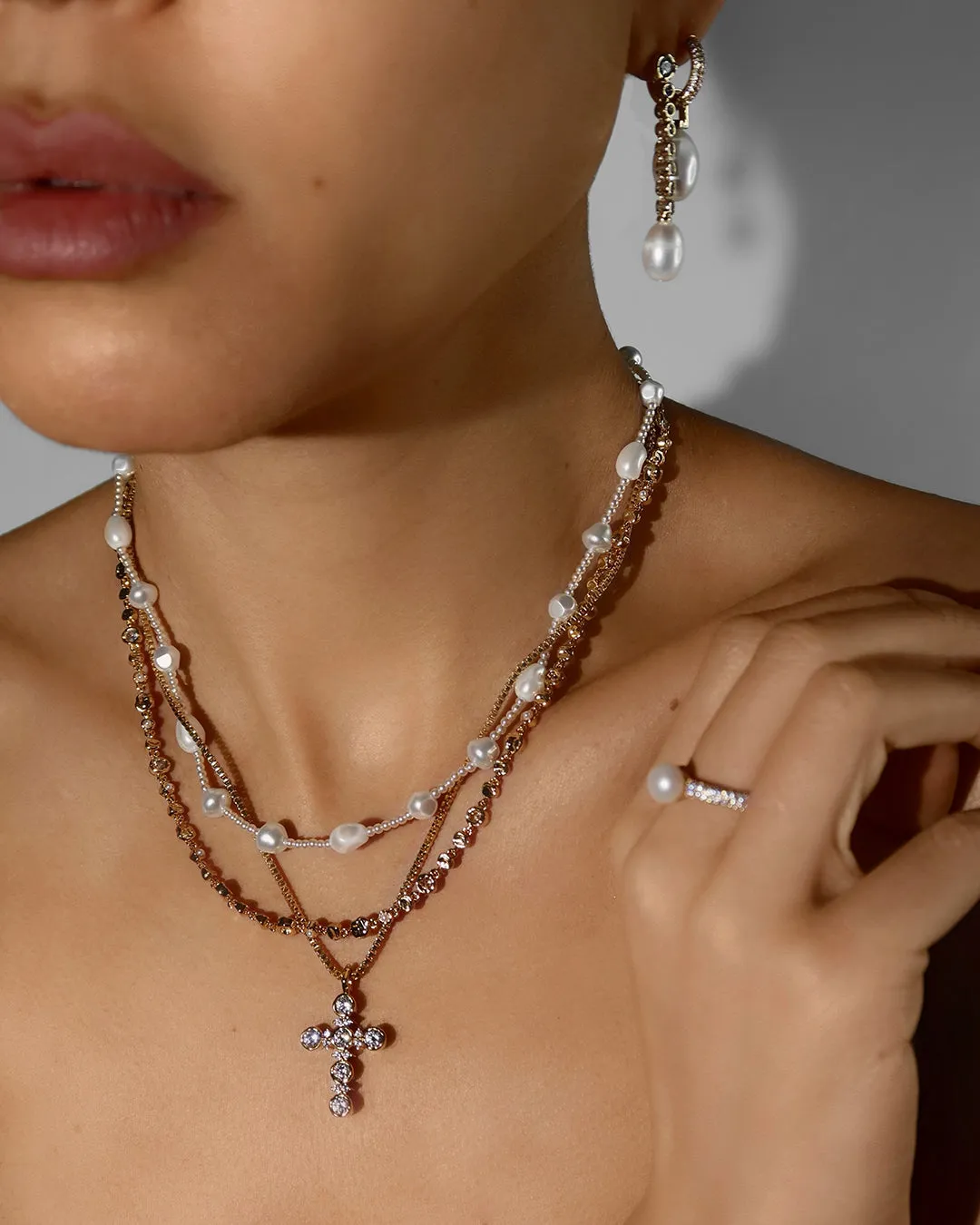 The Pearl Stud Necklace