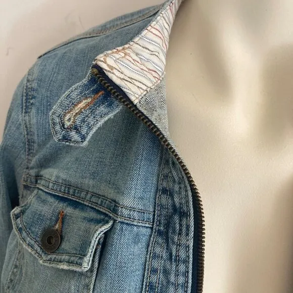 Venezia Oversized Cropped light Denim Jacket Zipper Closure  Front Pockets 18/20