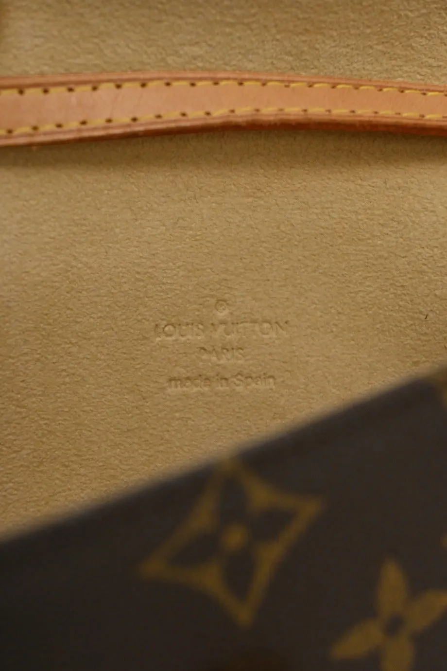 [WB5781] Louis Vuitton | Cross-Body Bag