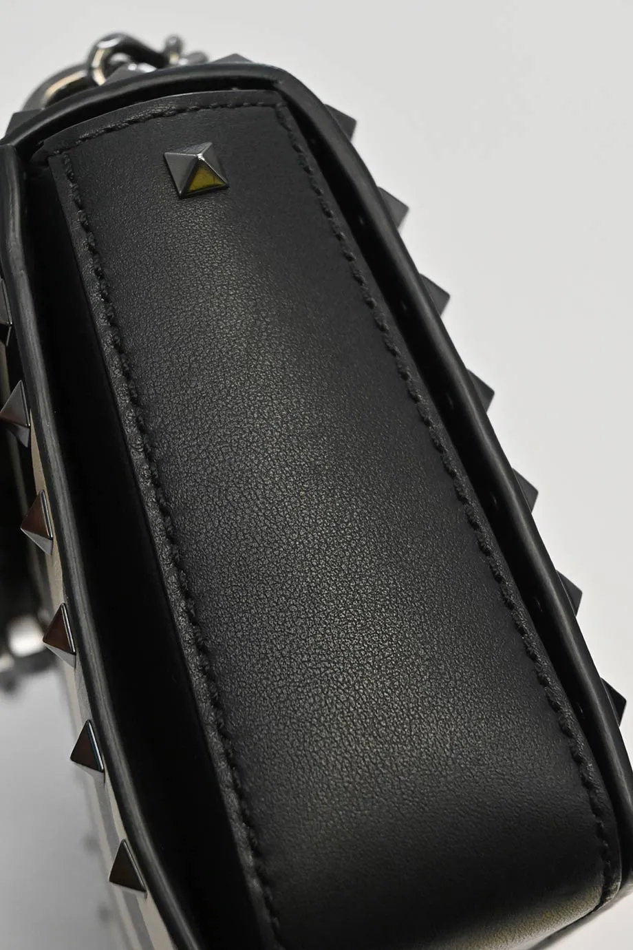 [WB5828] Valentino Garavani | Cross-Body Bag