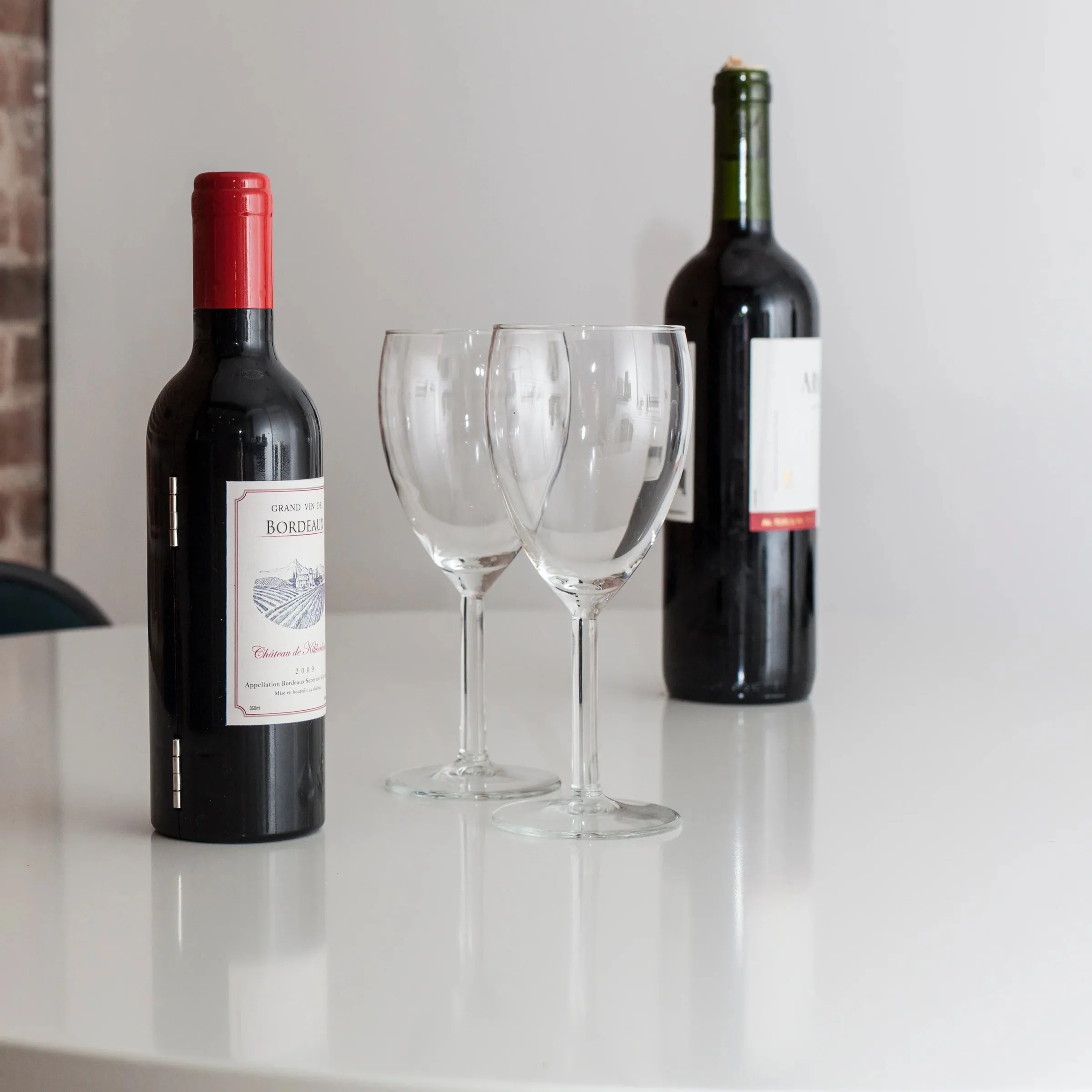 Wine Bottle Accessory Kit