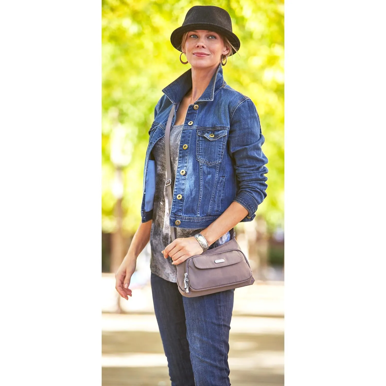 Women's Baggallini Everyday Bagg Black Nylon